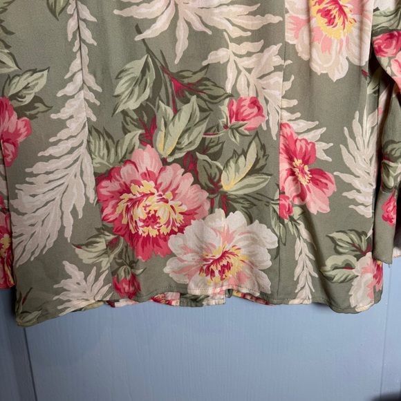 VTG Fairy Coquette 100% Silk Ruffle Blouse Size S P Sage Green Romantic Floral - Picture 10 of 16